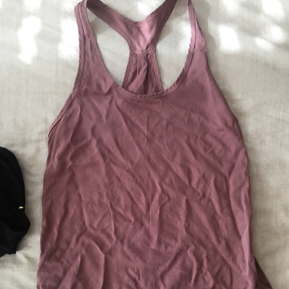 Lululemon tank